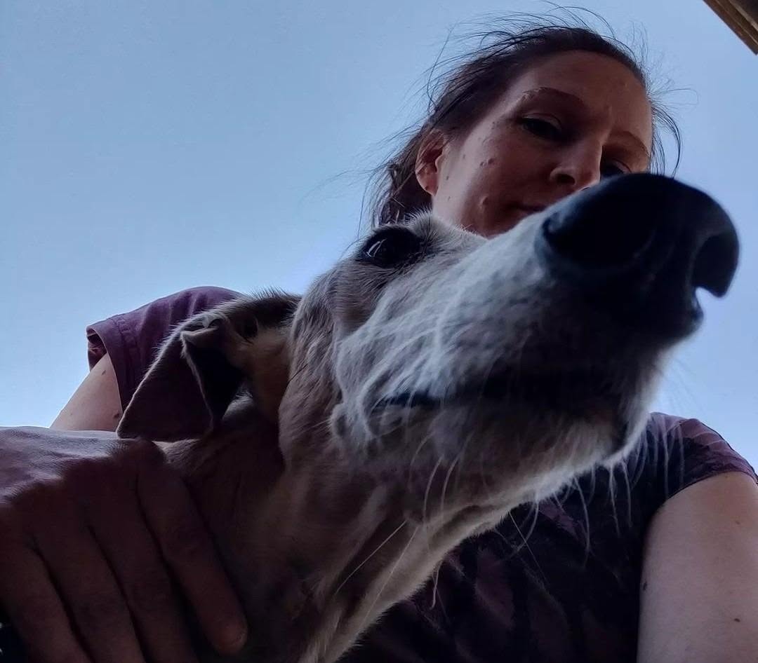 Eläinlääkäri Annina Jääskeläinen on vahvasti eläinten puolella. Hän haluaa olla ääni niille, joiden ääntä ei kuulla. Eroonaaripiirteista.fi 